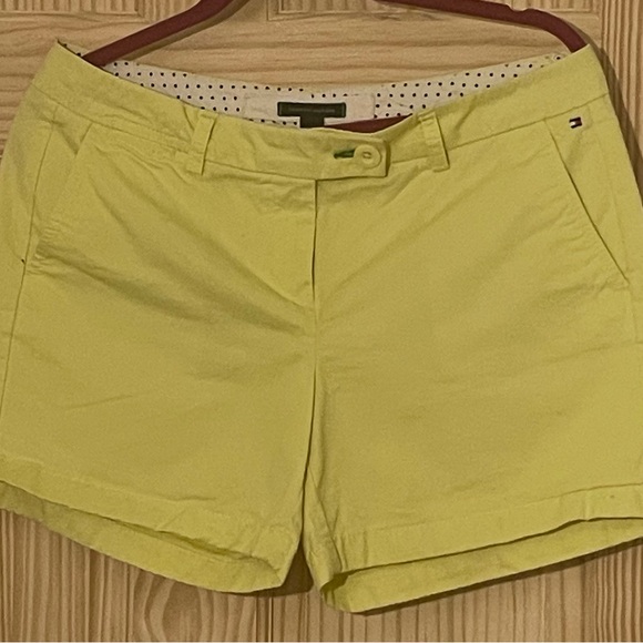 Tommy Hilfiger Women's Yellow Shorts - Picture 6 of 7